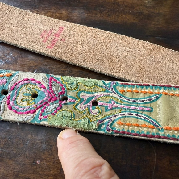 Lucky Brand Embroidered Belt - Picture 12 of 12